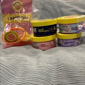 PEACHYBBIES 4 Pack Slime Bundle NWT
